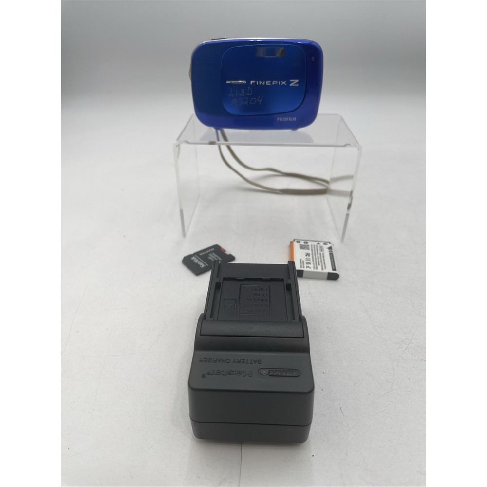 FujiFilm Finepix Z37 Blue Digital Camera w/Charger+Battery+SD Card-Tested *READ*